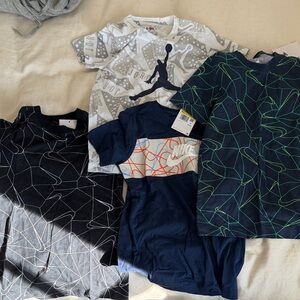 Nike Kids T-Shirt Set - Black, White, Navy, and Green